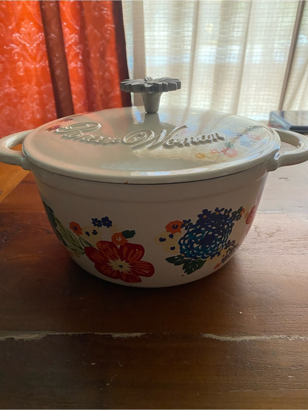 The Pioneer Woman Cream Floral Dutch Oven Dazzling Dahlias pattern